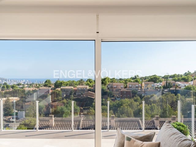 4 slaapkamer Villa te koop in La Nucia Pueblo  , La Nucia met zwembad garage - € 449.000 (Ref: 9946623)