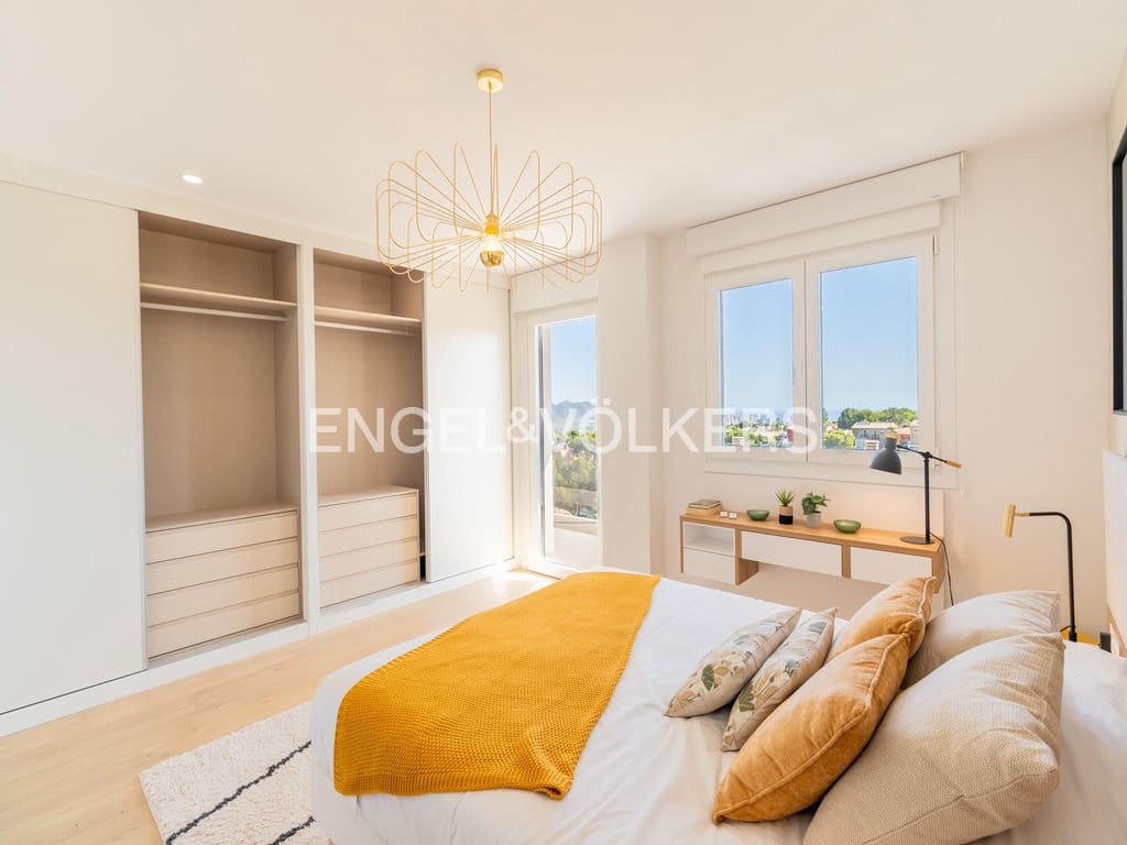 4 bedroom Villa for sale in La Nucia with pool garage - € 449,000 (Ref: 9946623)