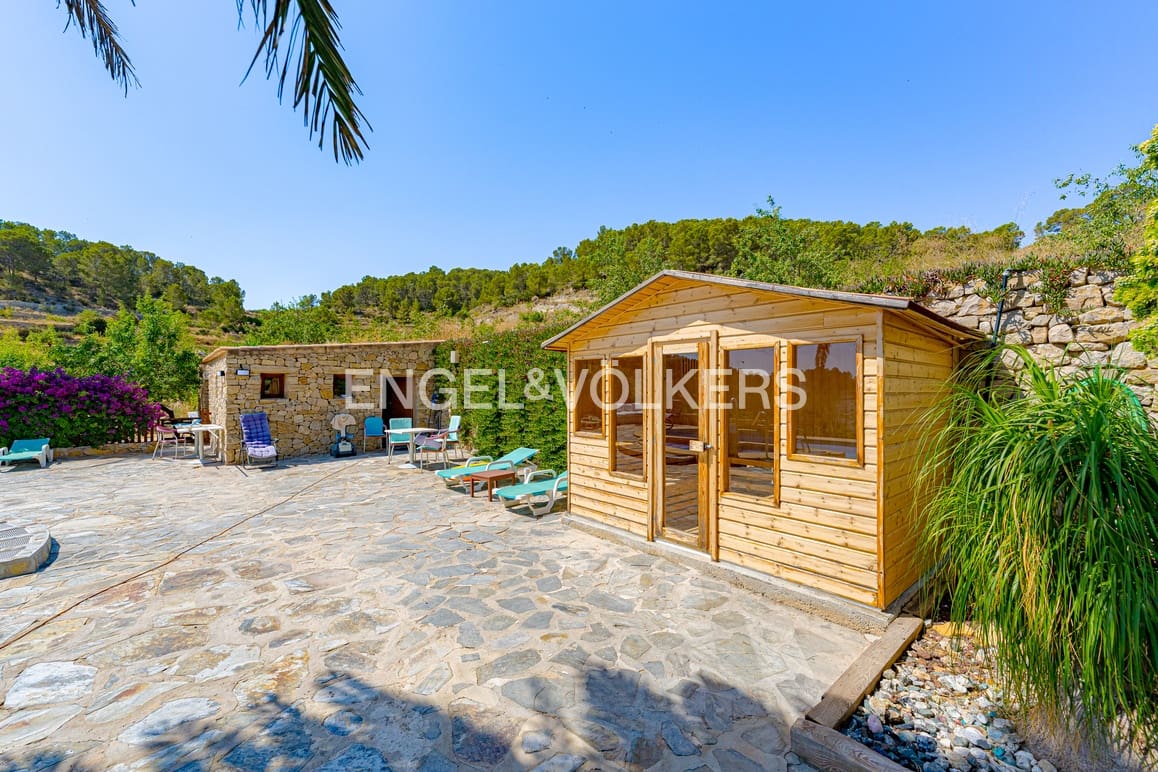 7 soverom Finca/Herregård til salgs i Relleu med svømmebasseng garasje - € 925 000 (Ref: 9948395)