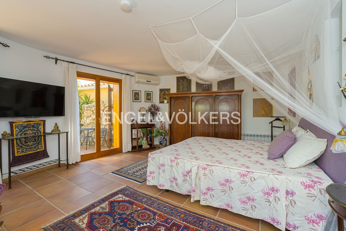 7 soverom Finca/Herregård til salgs i Relleu med svømmebasseng garasje - € 925 000 (Ref: 9948395)