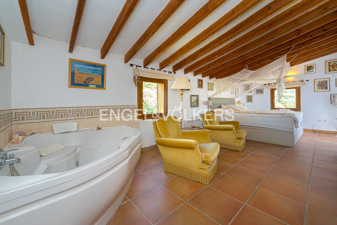 7 soverom Finca/Herregård til salgs i Relleu med svømmebasseng garasje - € 925 000 (Ref: 9948395)