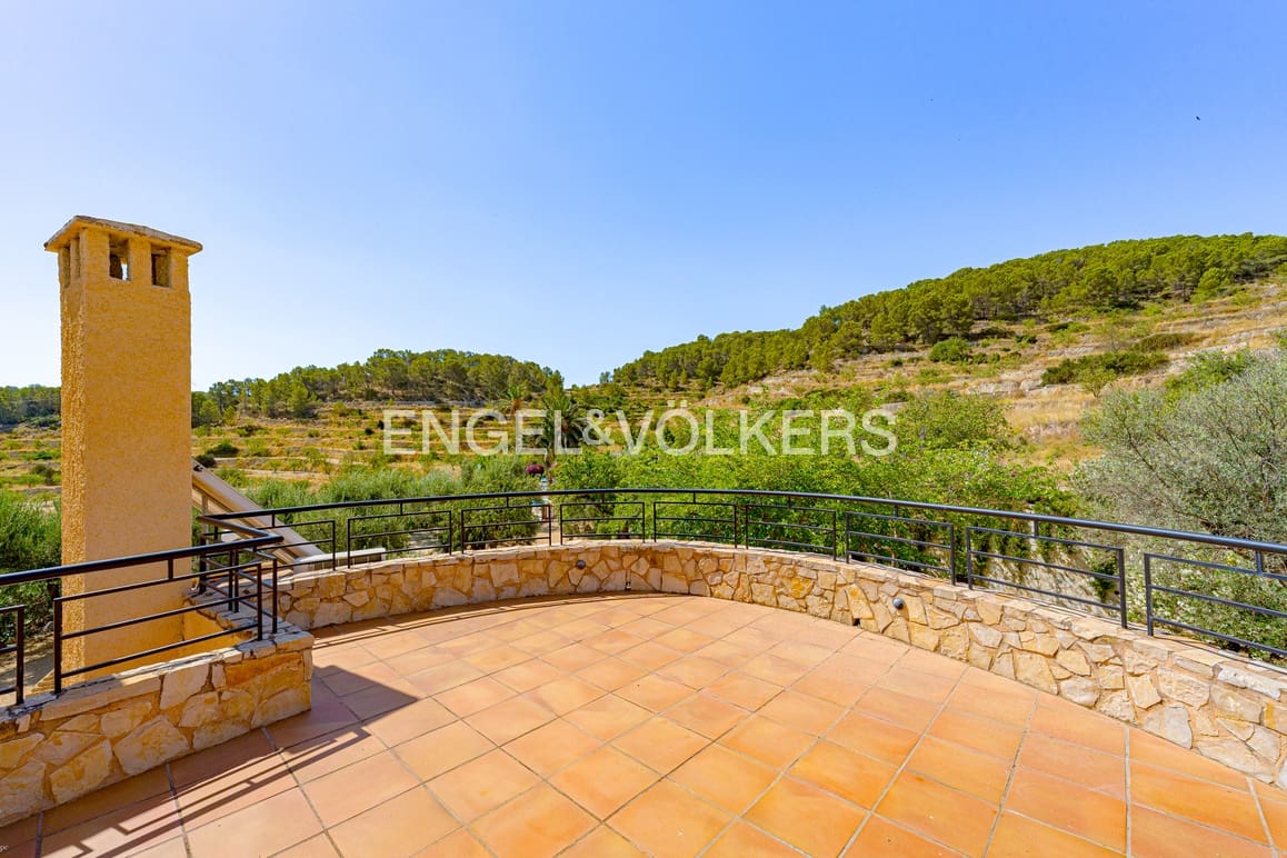 7 soverom Finca/Herregård til salgs i Relleu med svømmebasseng garasje - € 925 000 (Ref: 9948395)