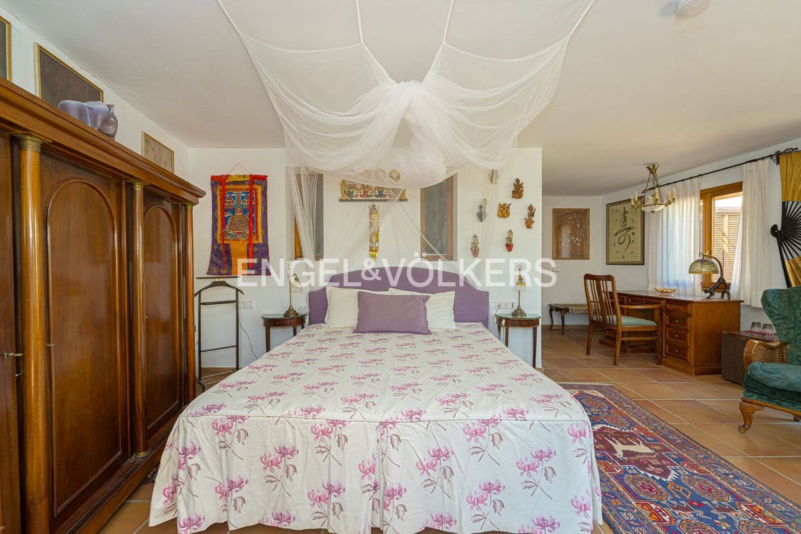 7 bedroom Finca/Country House for sale in Relleu with pool garage - € 925,000 (Ref: 9948395)