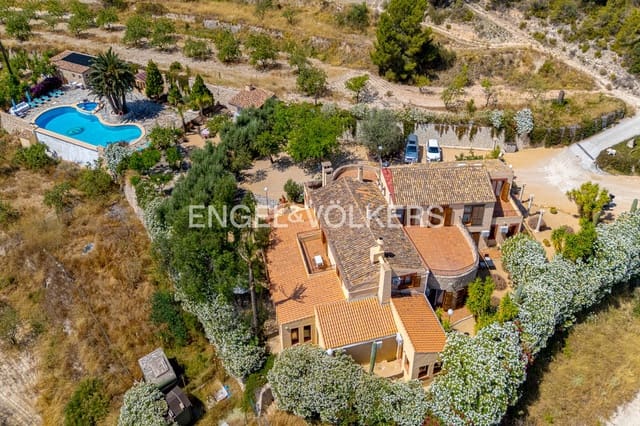 7 quarto Quinta/Casa Rural para venda em Relleu com piscina garagem - 925 000 € (Ref: 9948395)
