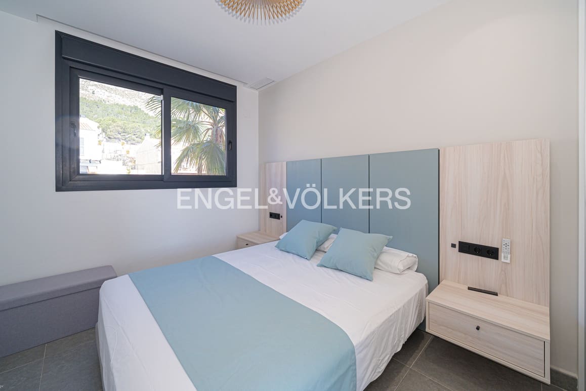 Garage til salg i Polop - € 650.000 (Ref: 9948396)