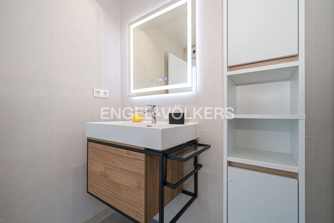 Garage til salg i Polop - € 650.000 (Ref: 9948396)