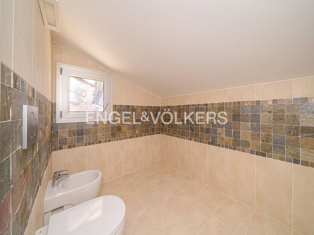 3 bedroom Villa for sale in Benidorm with garage - € 2,250,000 (Ref: 9950517)