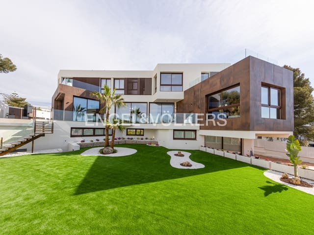 4 bedroom Villa for sale in Benidorm with pool garage - € 2,825,000 (Ref: 9956546)