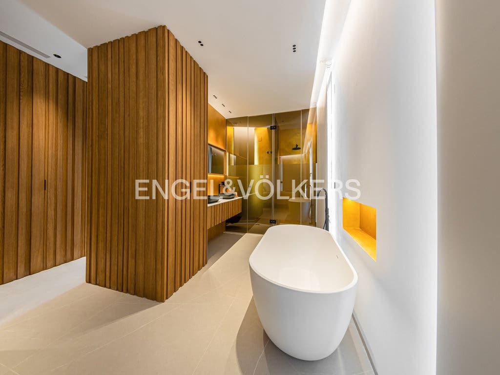4 sypialnia Willa na sprzedaż w Benidorm z basenem garażem - 2 825 000 € (Ref: 9956546)