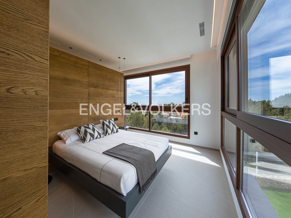 4 sypialnia Willa na sprzedaż w Benidorm z basenem garażem - 2 825 000 € (Ref: 9956546)