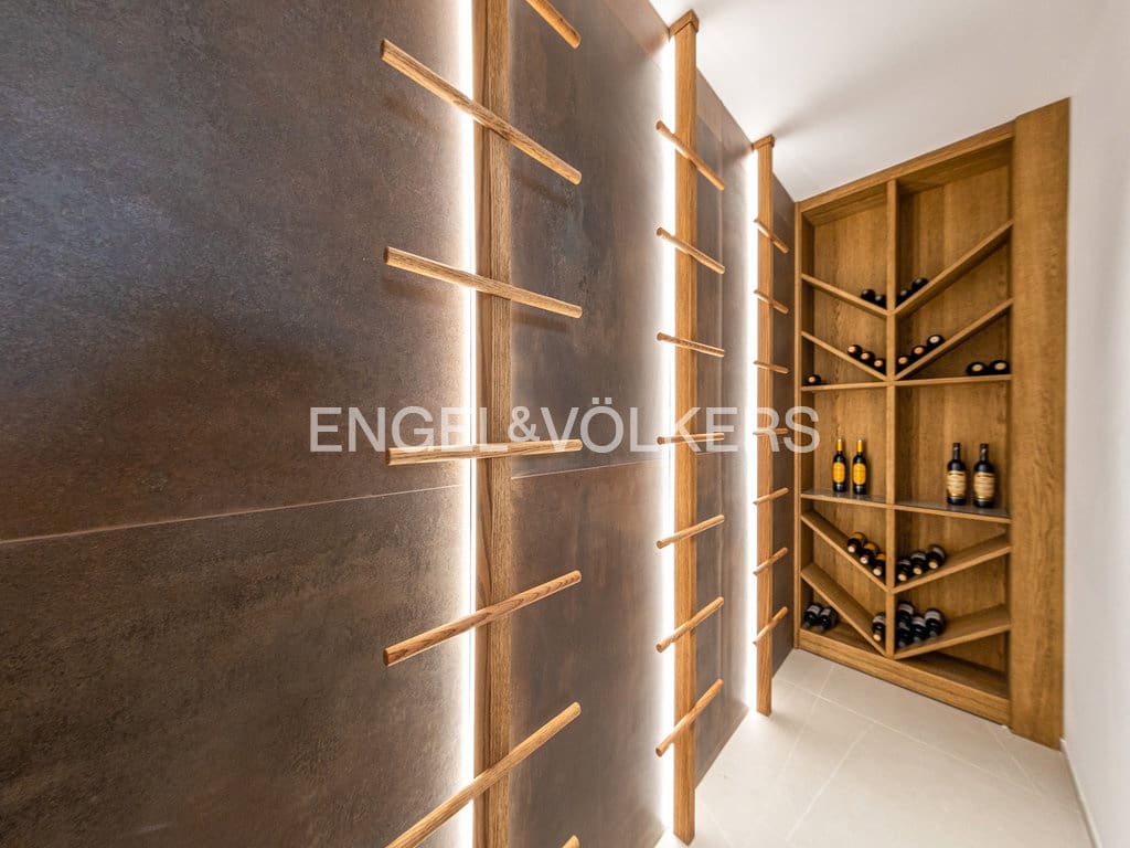 4 sypialnia Willa na sprzedaż w Benidorm z basenem garażem - 2 825 000 € (Ref: 9956546)