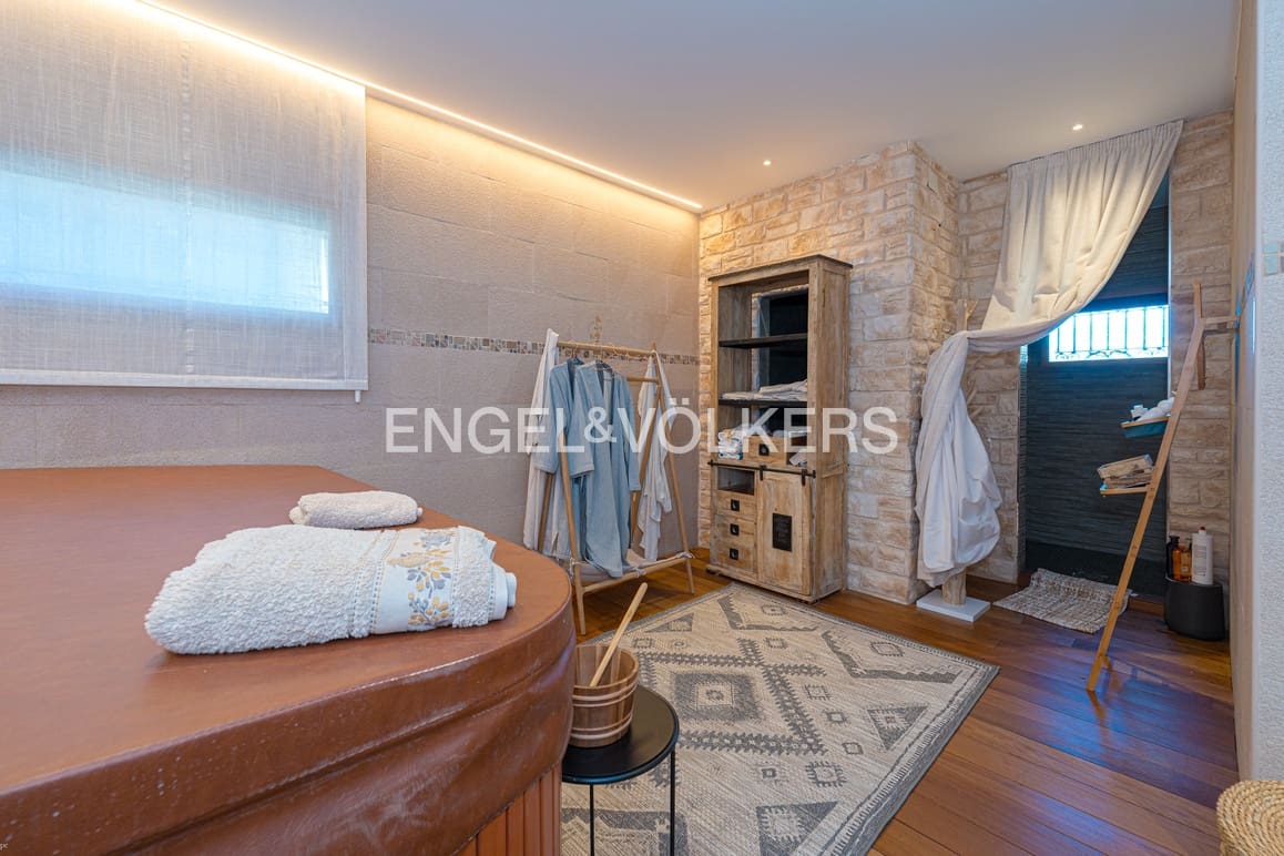 5 Zimmer Villa zu verkaufen in Guadalest mit Pool Garage - 2.400.000 € (Ref: 9958559)