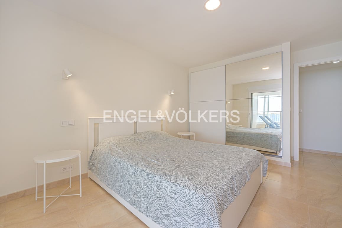 3 soverom Leilighet til salgs i Benidorm med svømmebasseng garasje - € 645 000 (Ref: 9964173)