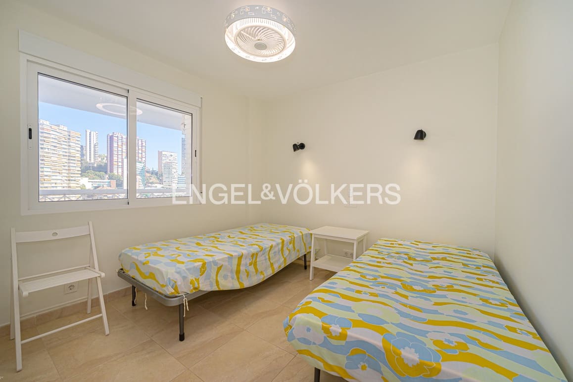 3 soverom Leilighet til salgs i Benidorm med svømmebasseng garasje - € 645 000 (Ref: 9964173)