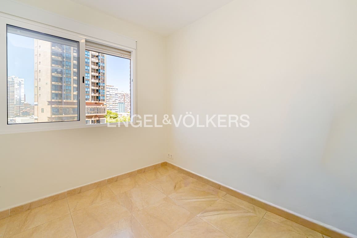 3 soverom Leilighet til salgs i Benidorm med svømmebasseng garasje - € 645 000 (Ref: 9964173)
