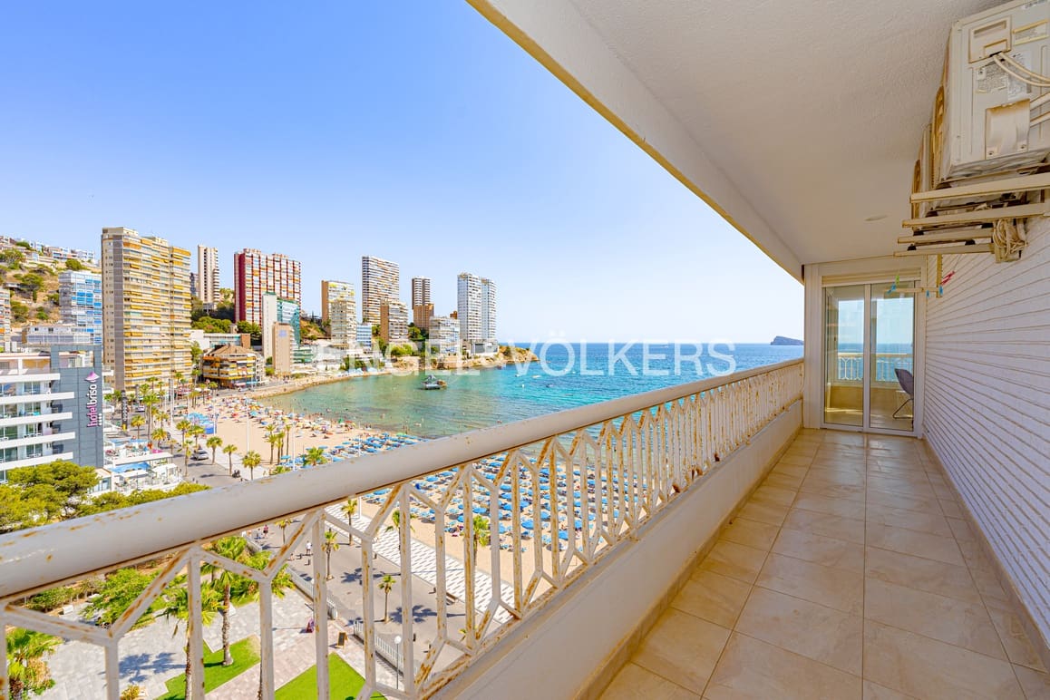 3 soverom Leilighet til salgs i Benidorm med svømmebasseng garasje - € 645 000 (Ref: 9964173)