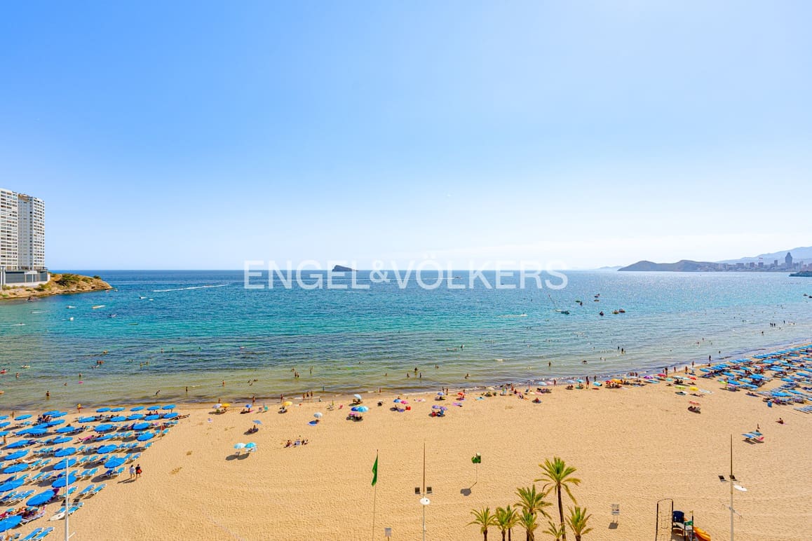 3 soverom Leilighet til salgs i Benidorm med svømmebasseng garasje - € 645 000 (Ref: 9964173)