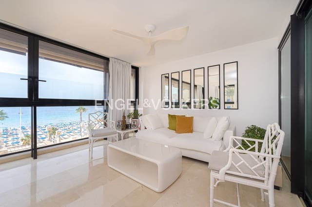 Apartamento de 2 habitaciones en Benidorm en venta con piscina garaje - 760.000 € (Ref: 9981389)