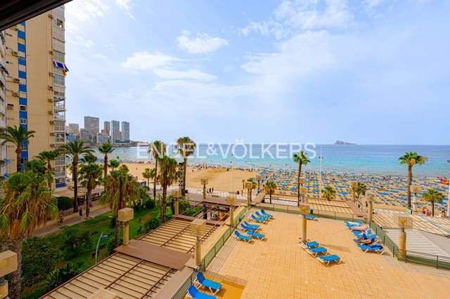 2 chambre Appartement à vendre à Juzgados - Plaza de Toros, Benidorm avec piscine garage - 760 000 € (Ref: 9981389)