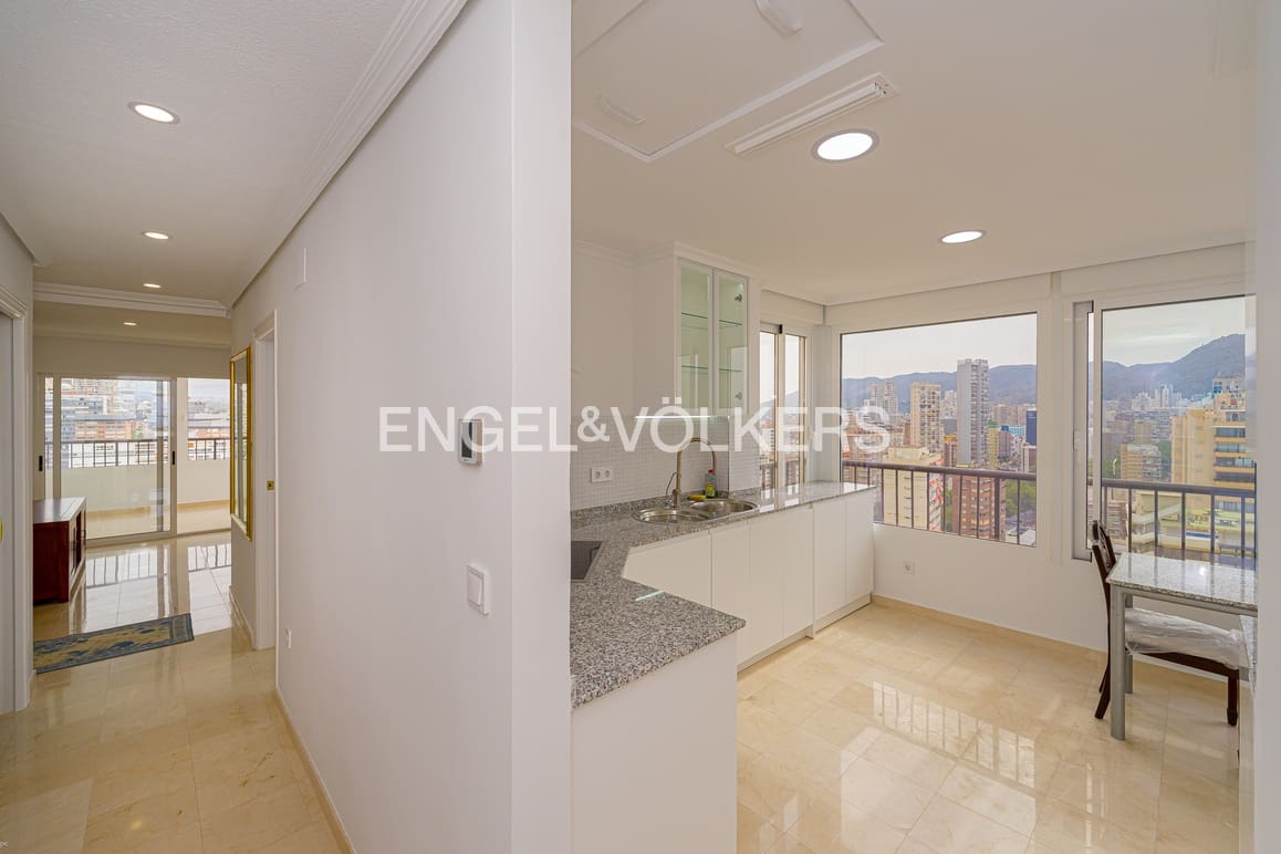 4 sovrum Takvåning till salu i Benidorm med garage - 1 350 000 € (Ref: 9981390)