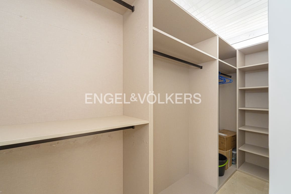 4 sovrum Takvåning till salu i Benidorm med garage - 1 350 000 € (Ref: 9981390)