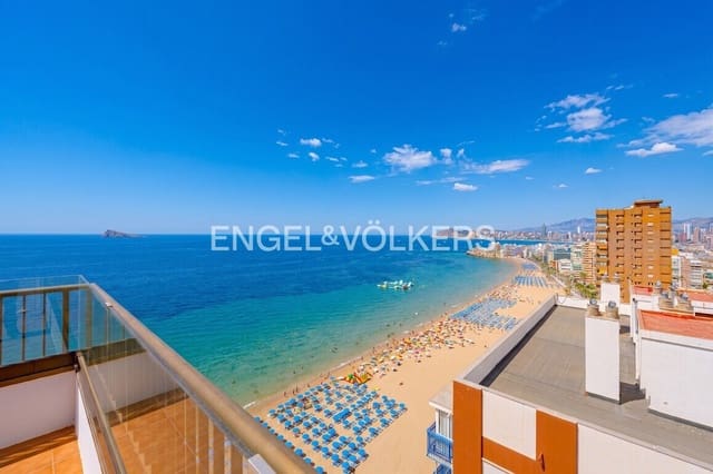 4 chambre Penthouse à vendre à Juzgados - Plaza de Toros, Benidorm avec garage - 1 350 000 € (Ref: 9981390)