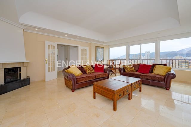 4 chambre Penthouse à vendre à Juzgados - Plaza de Toros, Benidorm avec garage - 1 350 000 € (Ref: 9981390)