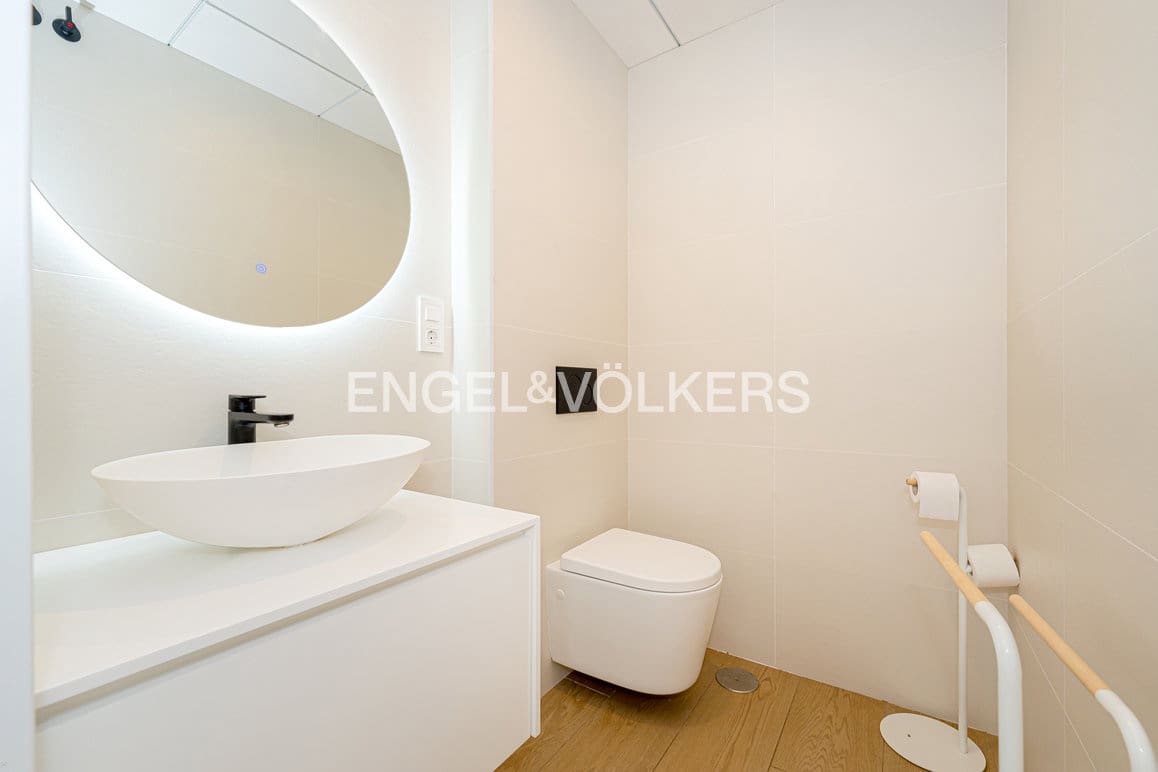 2 bedroom Apartment for sale in La Villajoyosa / Vila Joiosa with pool garage - € 649,000 (Ref: 9985327)