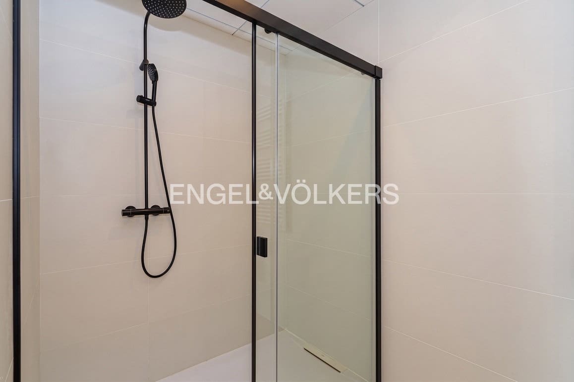 2 bedroom Apartment for sale in La Villajoyosa / Vila Joiosa with pool garage - € 649,000 (Ref: 9985327)