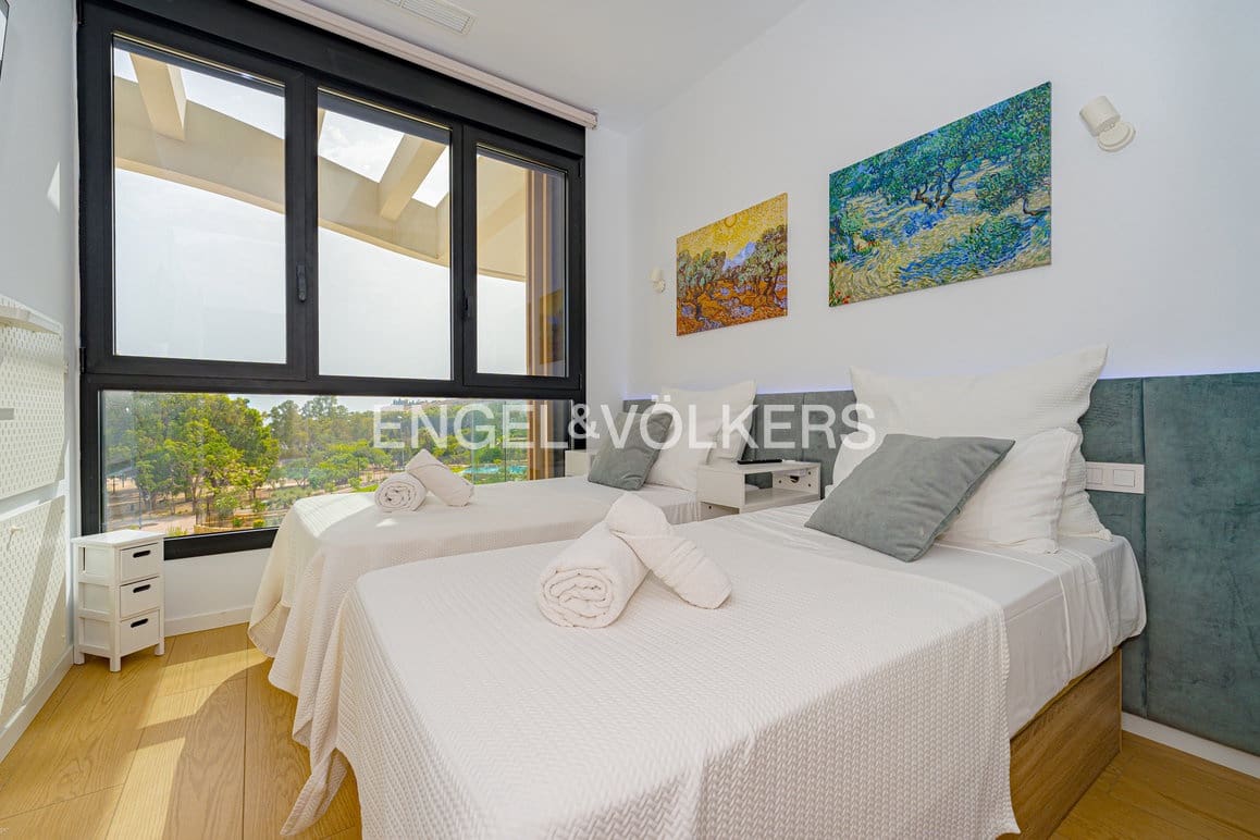 2 bedroom Apartment for sale in La Villajoyosa / Vila Joiosa with pool garage - € 649,000 (Ref: 9985327)