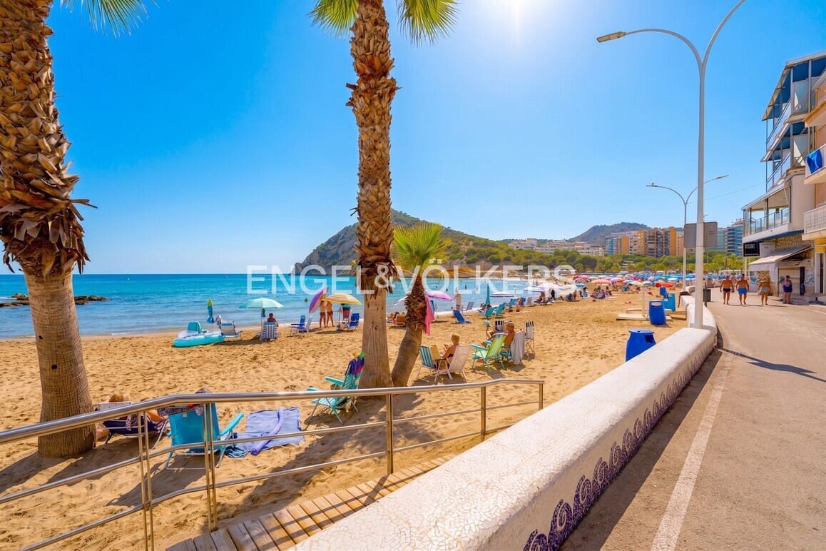 2 sovrum Lägenhet till salu i Cala de Finestrat - 320 000 € (Ref: 9989469)
