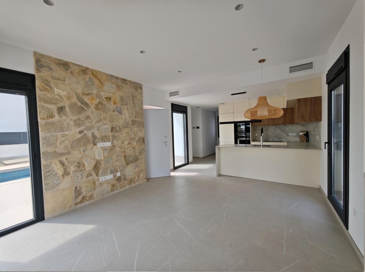 5 bedroom Villa for sale in Torre-Pacheco with pool - € 675,000 (Ref: 10009685)