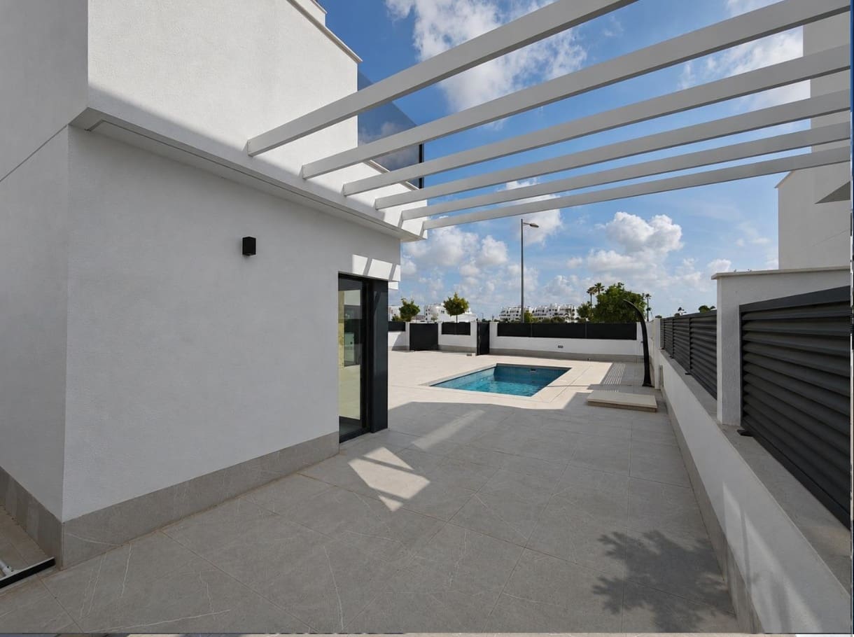 5 bedroom Villa for sale in Torre-Pacheco with pool - € 675,000 (Ref: 10009685)