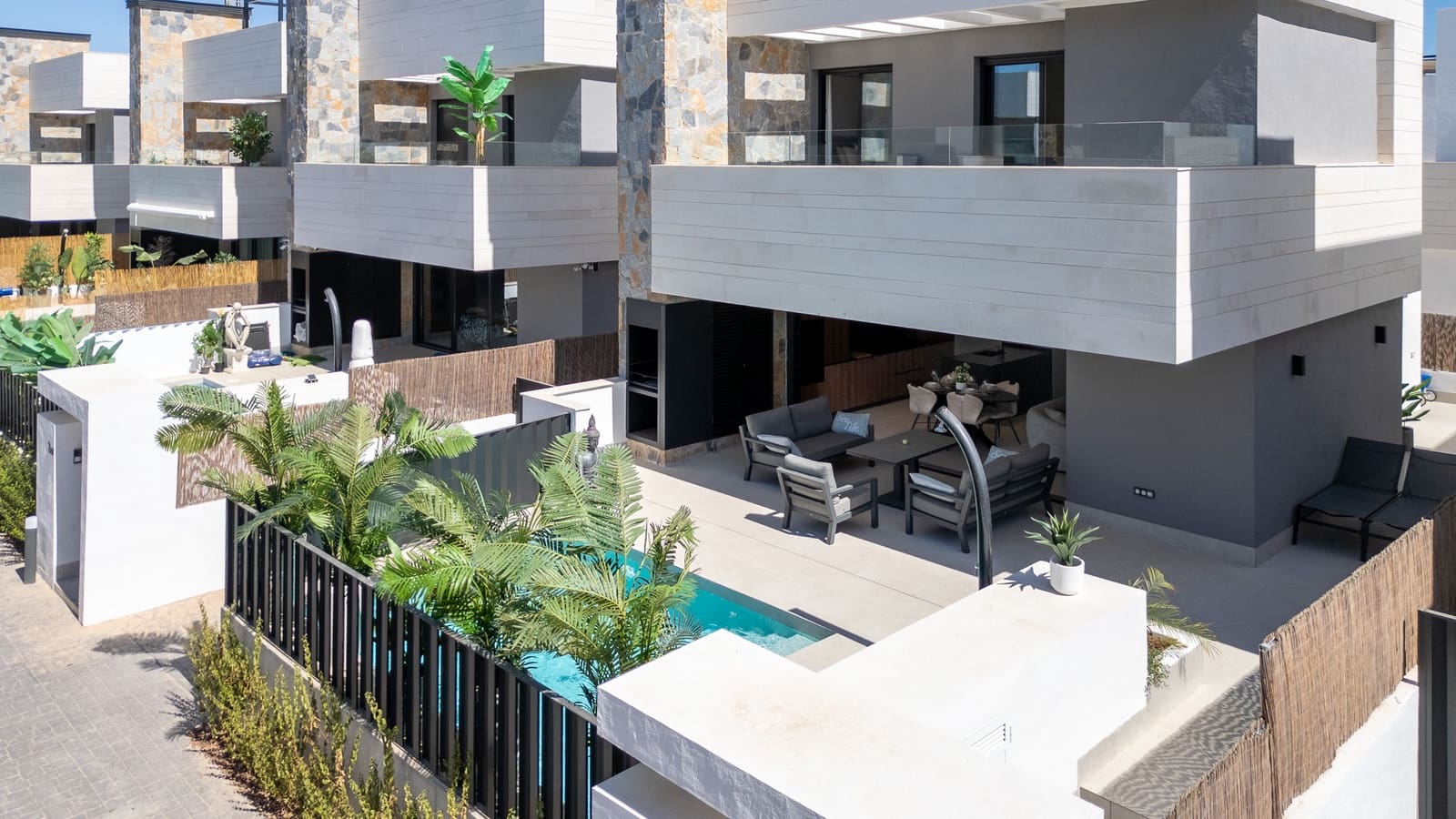 4 bedroom Villa for sale in Torre-Pacheco with pool - € 579,000 (Ref: 10012506)