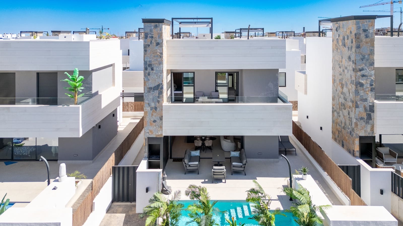 4 bedroom Villa for sale in Torre-Pacheco with pool - € 579,000 (Ref: 10012506)