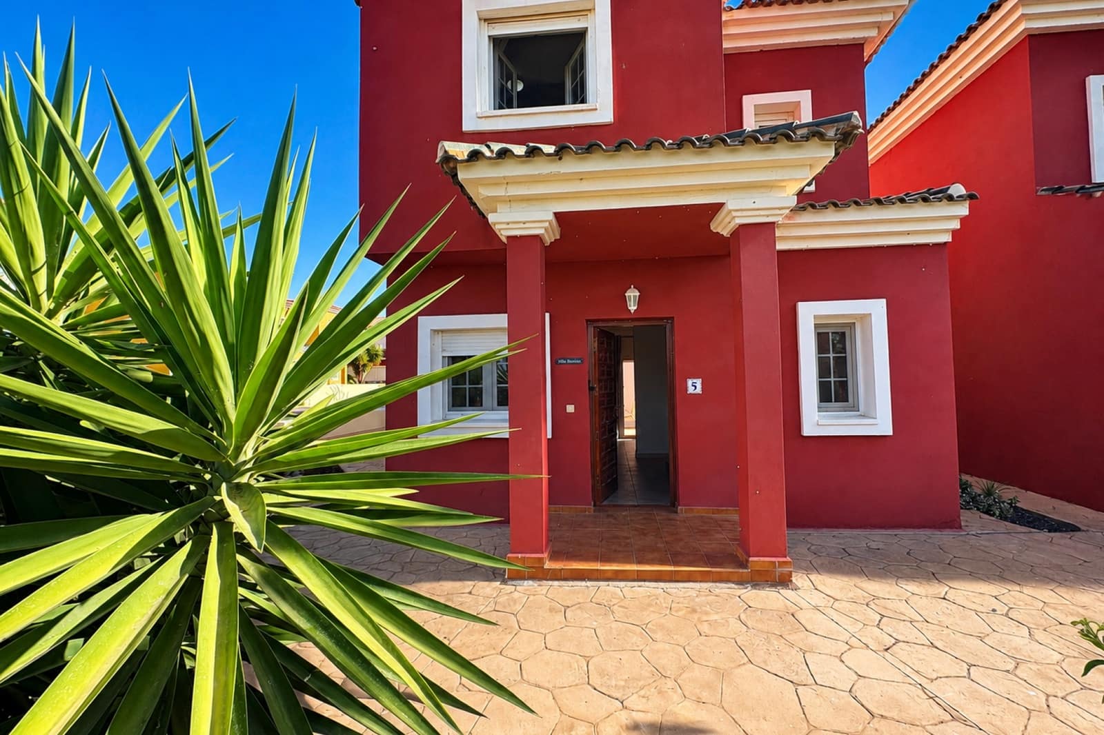 2 bedroom Villa for sale in Banos y Mendigo - € 159,500 (Ref: 10023324)