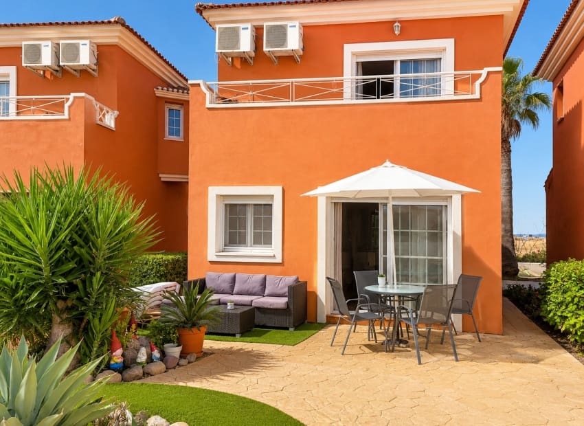 Chalet de 2 habitaciones en Baños y Mendigo en venta - 159.000 € (Ref: 10033116)