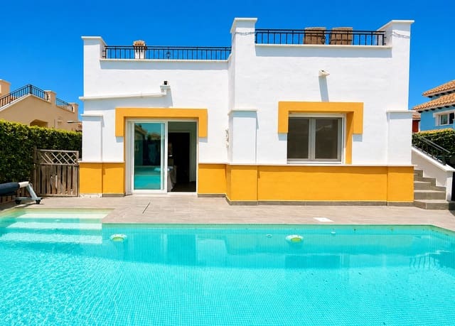 3 camera da letto Villa in vendita in Mar Menor Golf Resort, Torre-Pacheco con piscina - 399.000 € (Rif: 10048108)