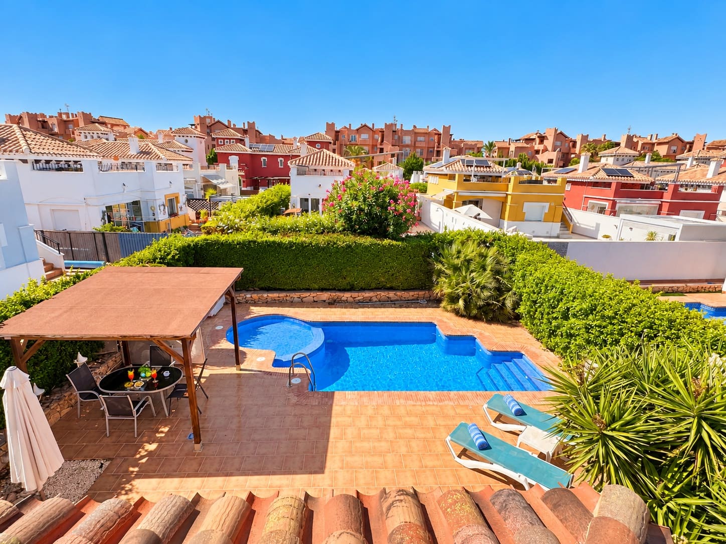 2 makuuhuone Huvila myytävänä paikassa Mar Menor Golf Resort mukana uima-altaan - 319 950 € (Ref: 10101379)