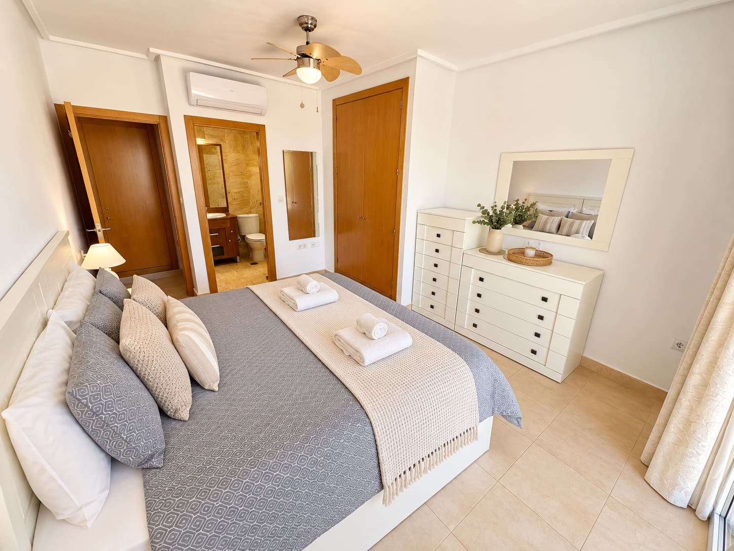 2 makuuhuone Huvila myytävänä paikassa Mar Menor Golf Resort mukana uima-altaan - 319 950 € (Ref: 10101379)
