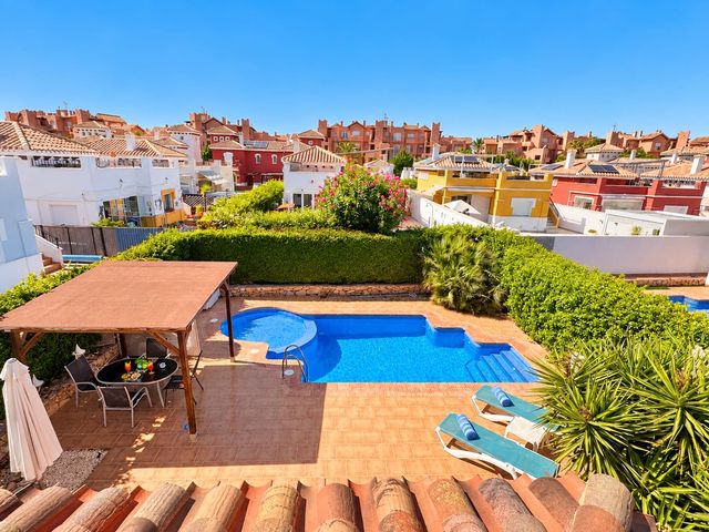 2 makuuhuone Huvila myytävänä paikassa Mar Menor Golf Resort, Torre-Pacheco mukana uima-altaan - 319 950 € (Ref: 10101379)