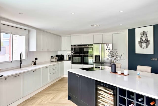 4 camera da letto Villa in vendita in Mar Menor Golf Resort, Torre-Pacheco con piscina garage - 980.000 € (Rif: 10120607)
