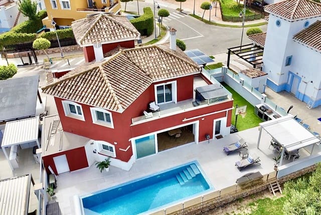 4 camera da letto Villa in vendita in Mar Menor Golf Resort, Torre-Pacheco con piscina garage - 980.000 € (Rif: 10120607)