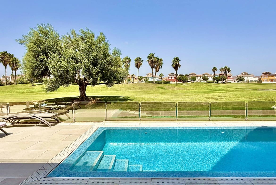 4 camera da letto Villa in vendita in Mar Menor Golf Resort con piscina garage - 980.000 € (Rif: 10120607)