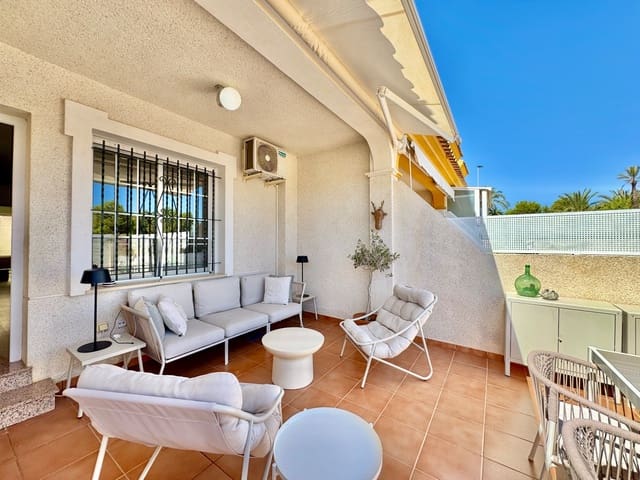 3 makuuhuone Omakotitalo myytävänä paikassa Santiago de la Ribera, San Javier mukana uima-altaan 
autotalli - 239 000 € (Ref: 10124843)