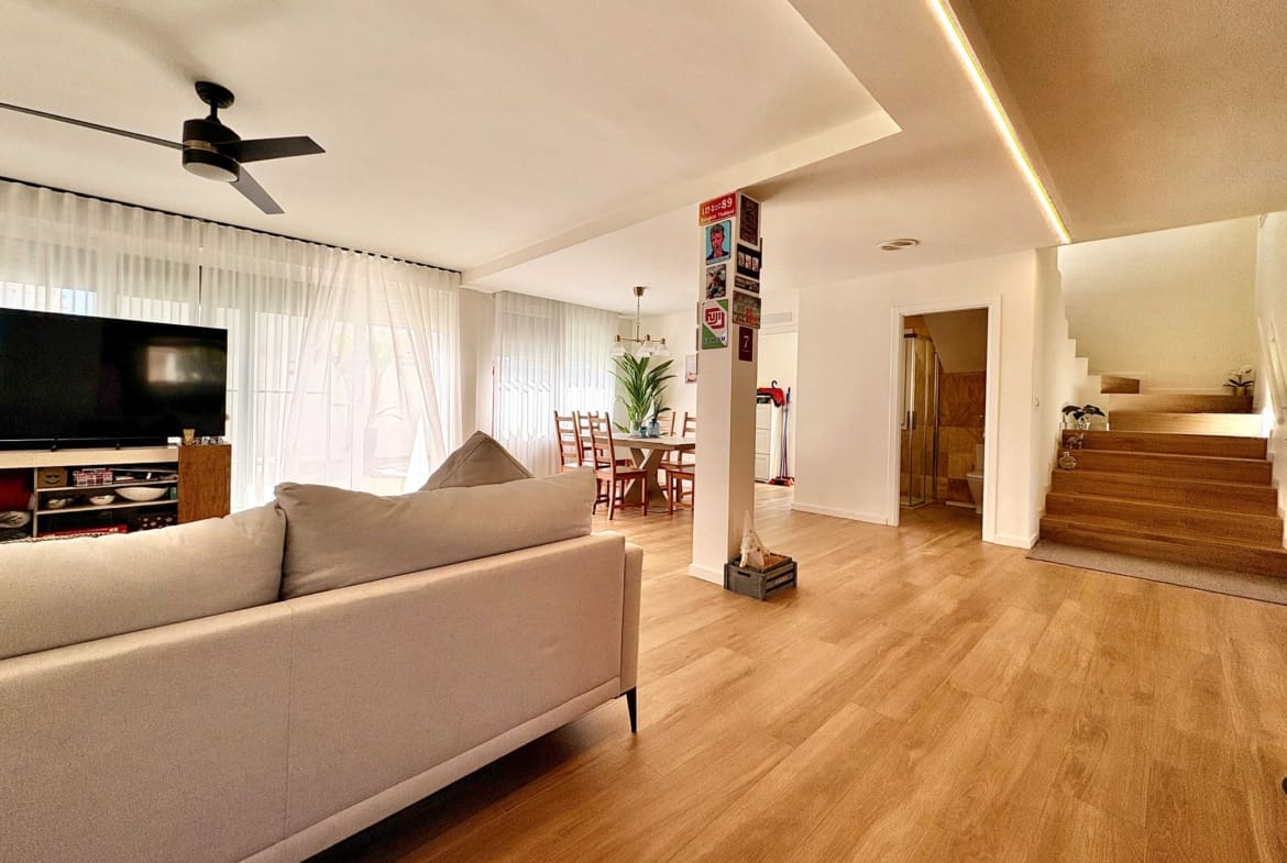 3 sovrum Villa till salu i Mar Menor Golf Resort med pool - 585 000 € (Ref: 10130673)