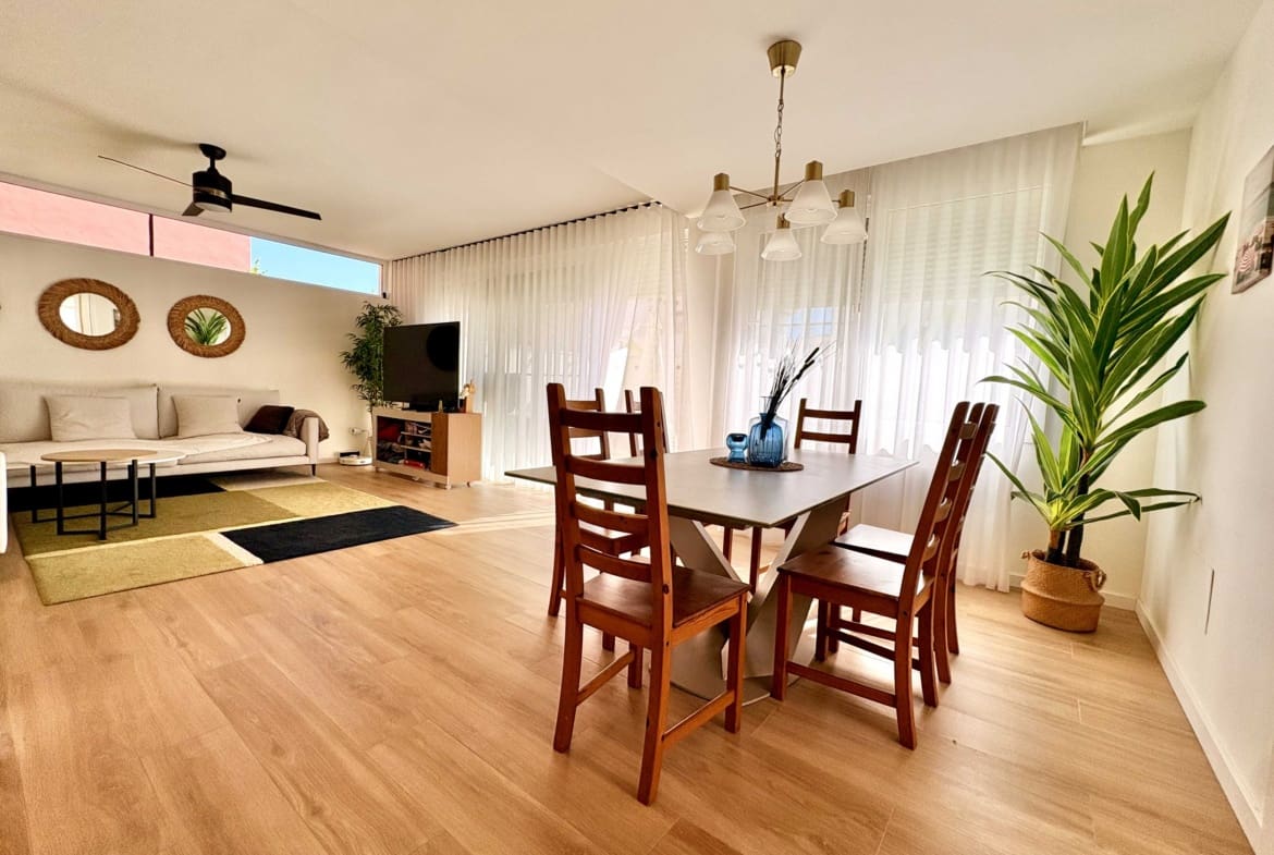 3 sovrum Villa till salu i Mar Menor Golf Resort med pool - 585 000 € (Ref: 10130673)