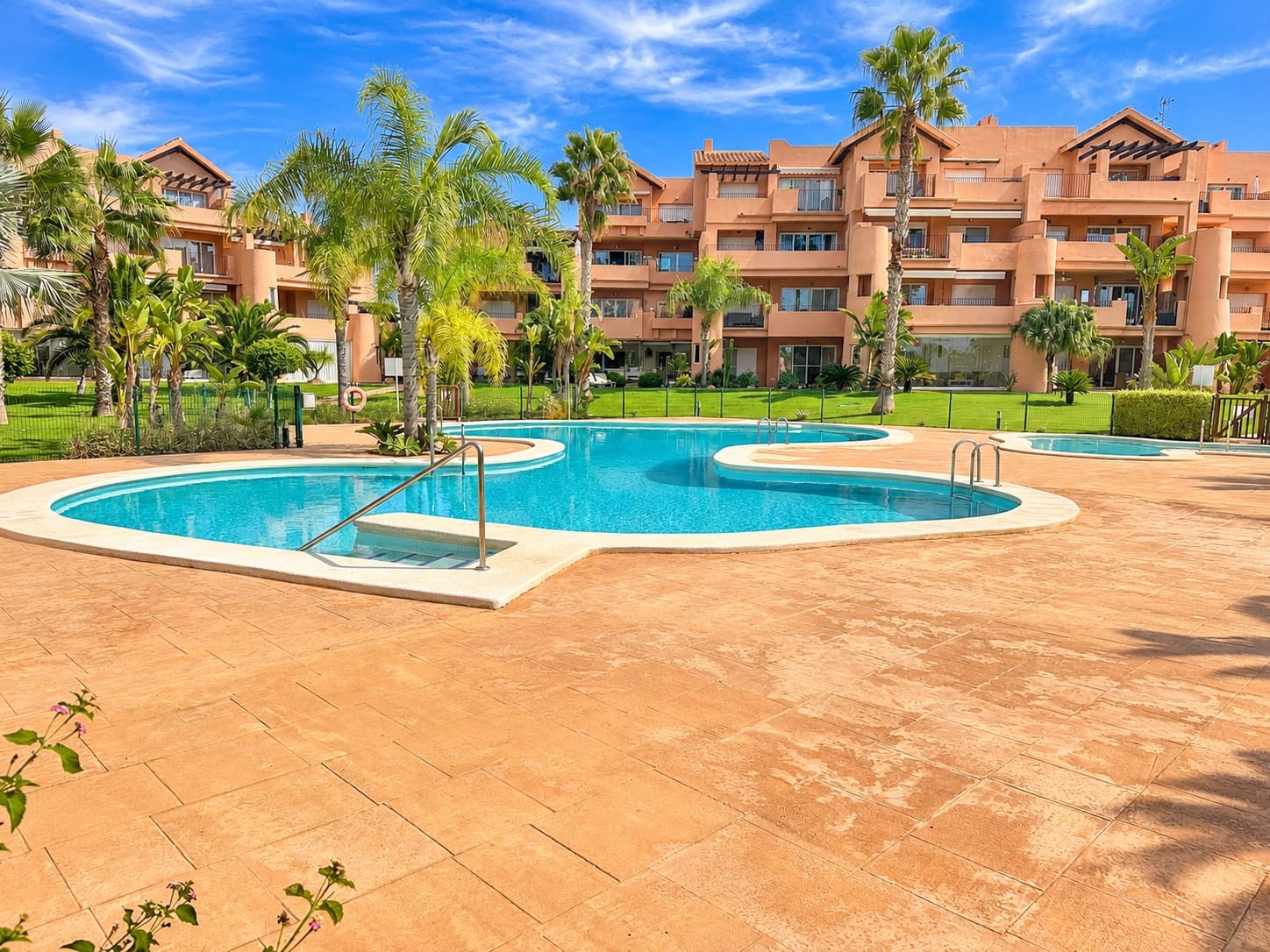 2 sovrum Lägenhet till salu i Mar Menor Golf Resort med pool garage - 239 995 € (Ref: 10145228)