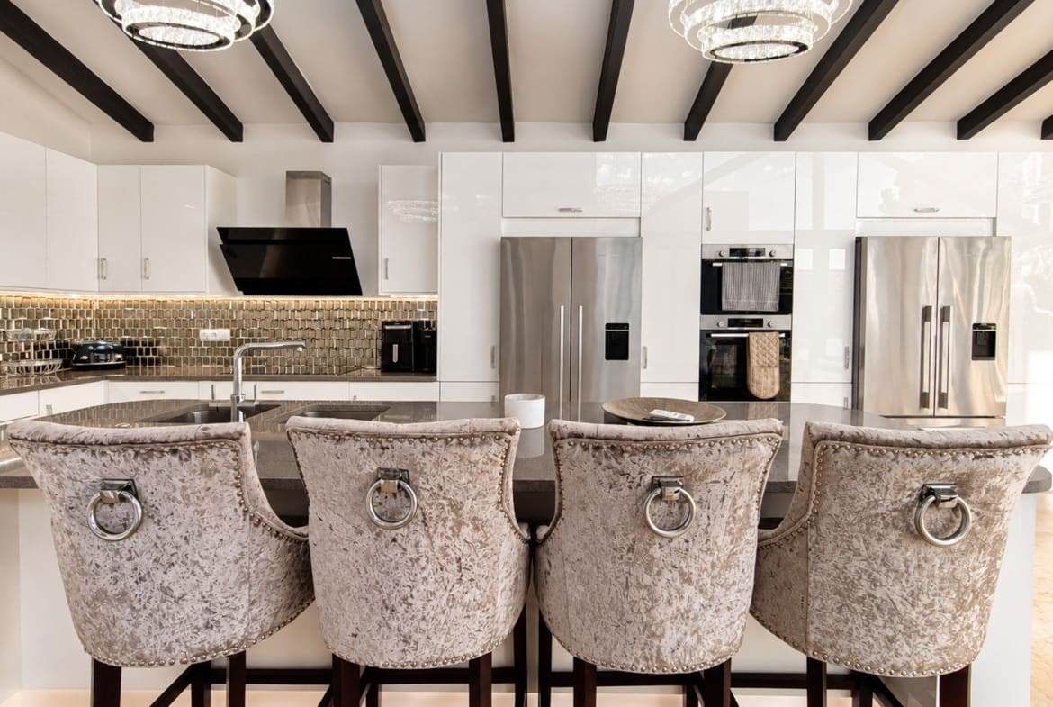 5 bedroom Villa for sale in El Valle Golf Resort with pool - € 949,500 (Ref: 10153110)