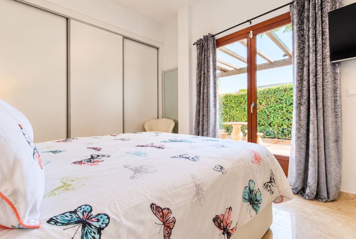 5 bedroom Villa for sale in El Valle Golf Resort with pool - € 949,500 (Ref: 10153110)